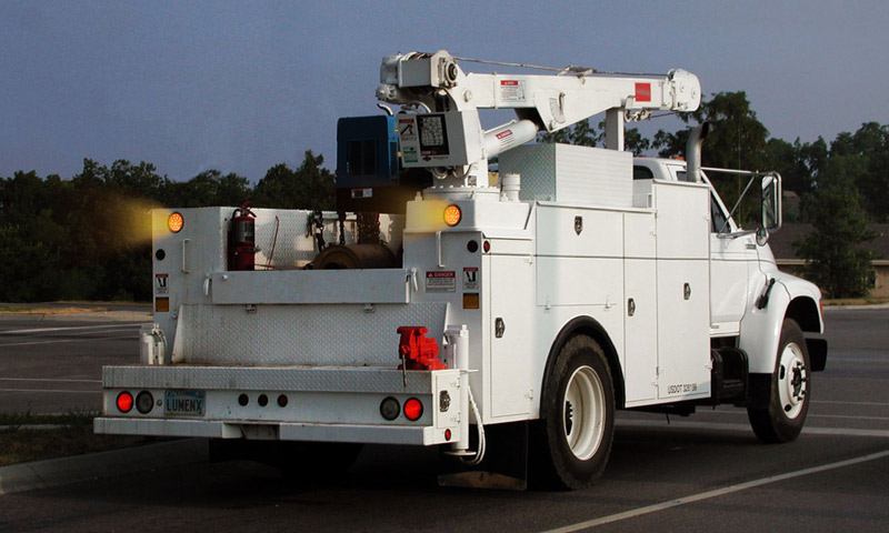 industrialstores-white-service-truck-with-rear-lighting.jpg